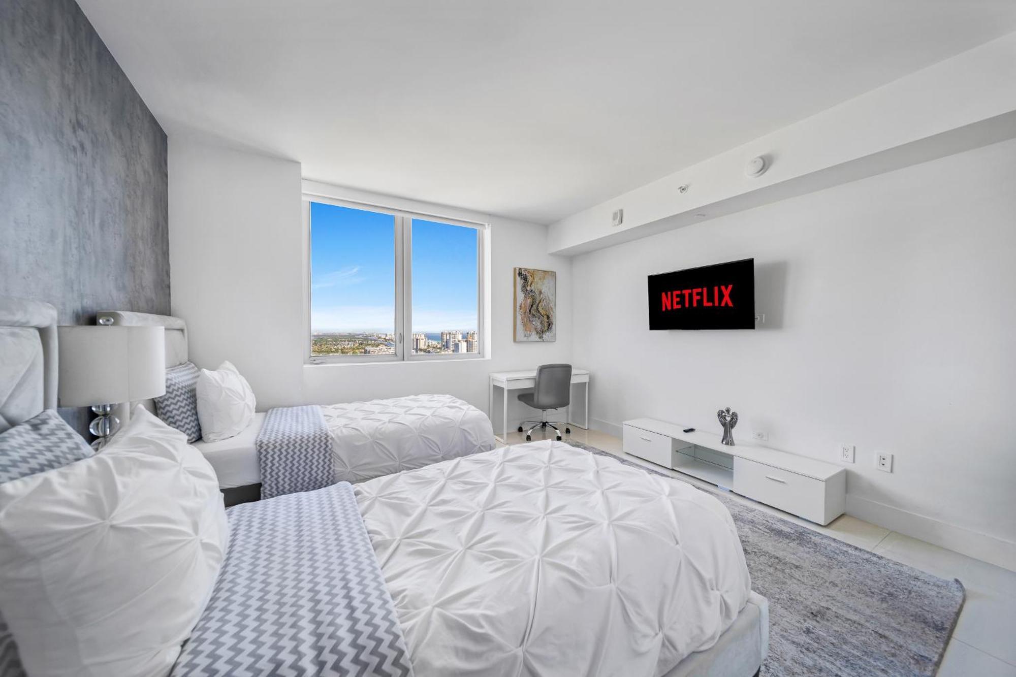 Resort-Style Living With Direct Ocean Views - 3Br Beauty Hallandale Beach Exterior foto